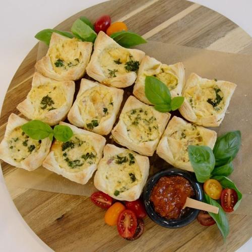 C&C Bacon & Egg Savouries 450g