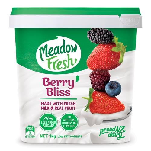 Meadow Fresh Yoghurt Berry Bliss 1kg