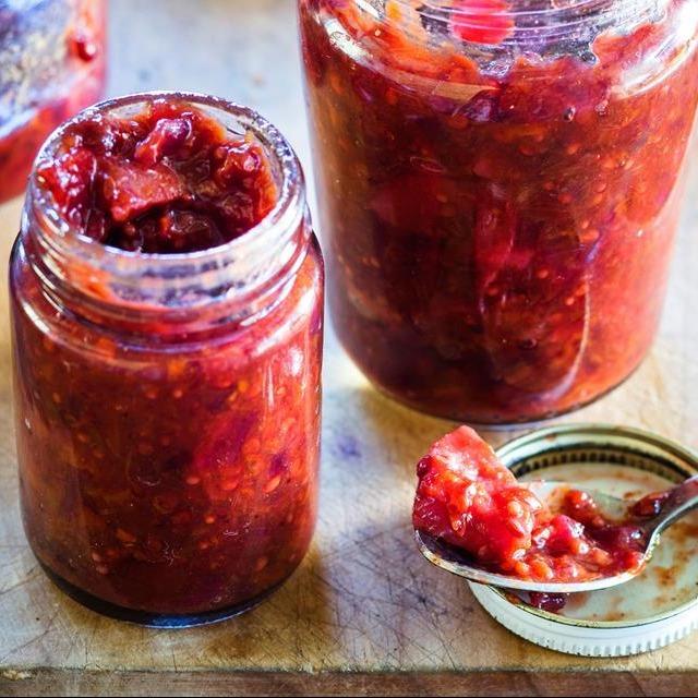 Shirleys Kitchen Tamarillo Chutney 210g