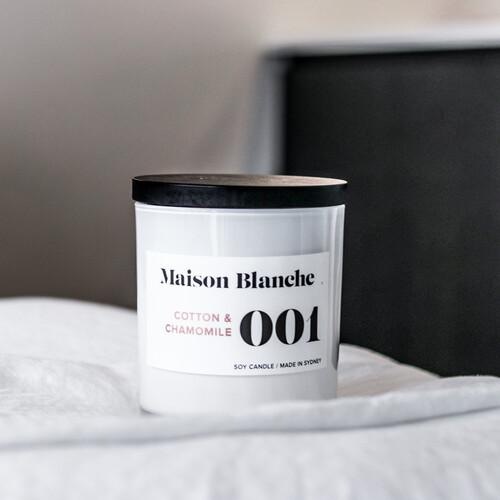 Maison Blanche 001 Cotton & Chamomile / Large Candle