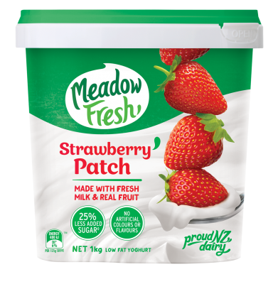 Meadow Fresh Yoghurt Strawberry Patch 1kg