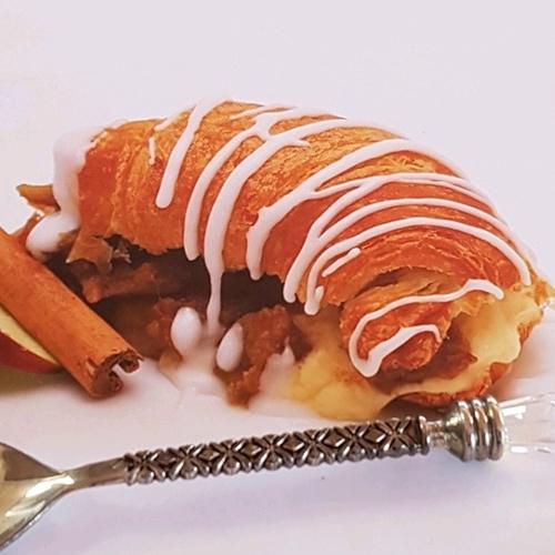 E&B Apple & Spice Custard Croissants