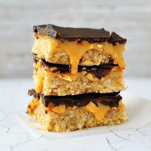 E&B Gooey Caramel Slice